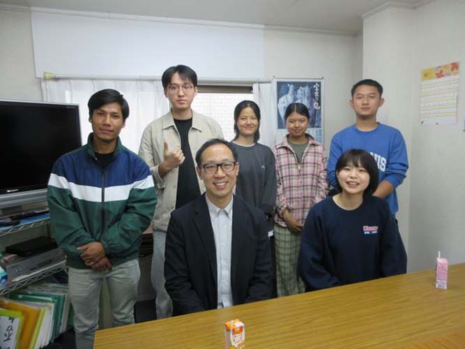 水野外語学院 川村学園女子大学の先生と学生さんが来校